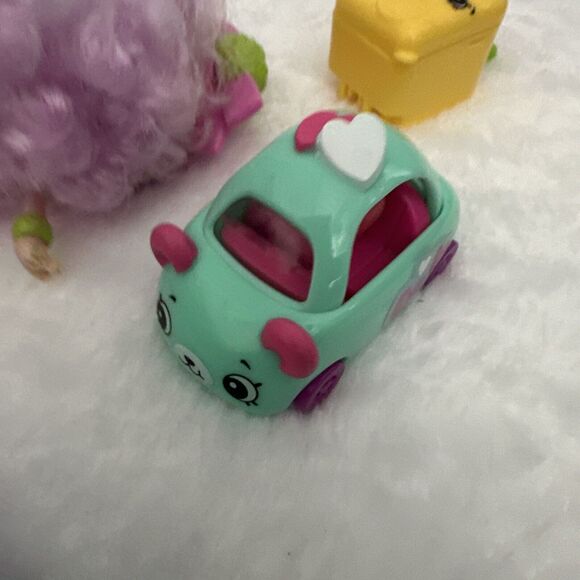 Shopkins Shoppies Pommie Shop Doll 5" with Various Figures and Furniture Lot - Picture 10 of 10